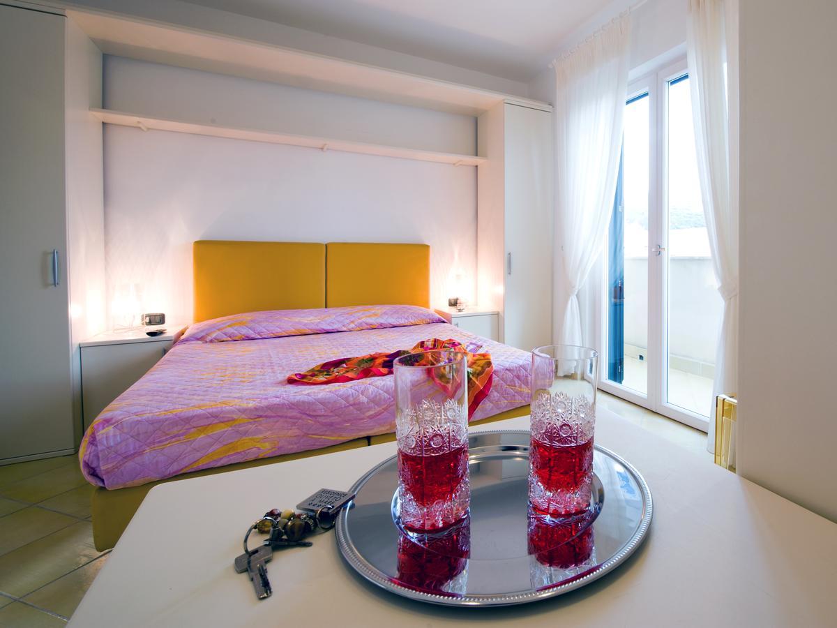 Oliveto A Mare - Suite & Apartment Ашеа Экстерьер фото